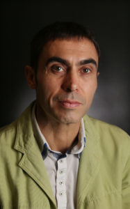 Juan Varela, subdirector de Arte de Diario16.